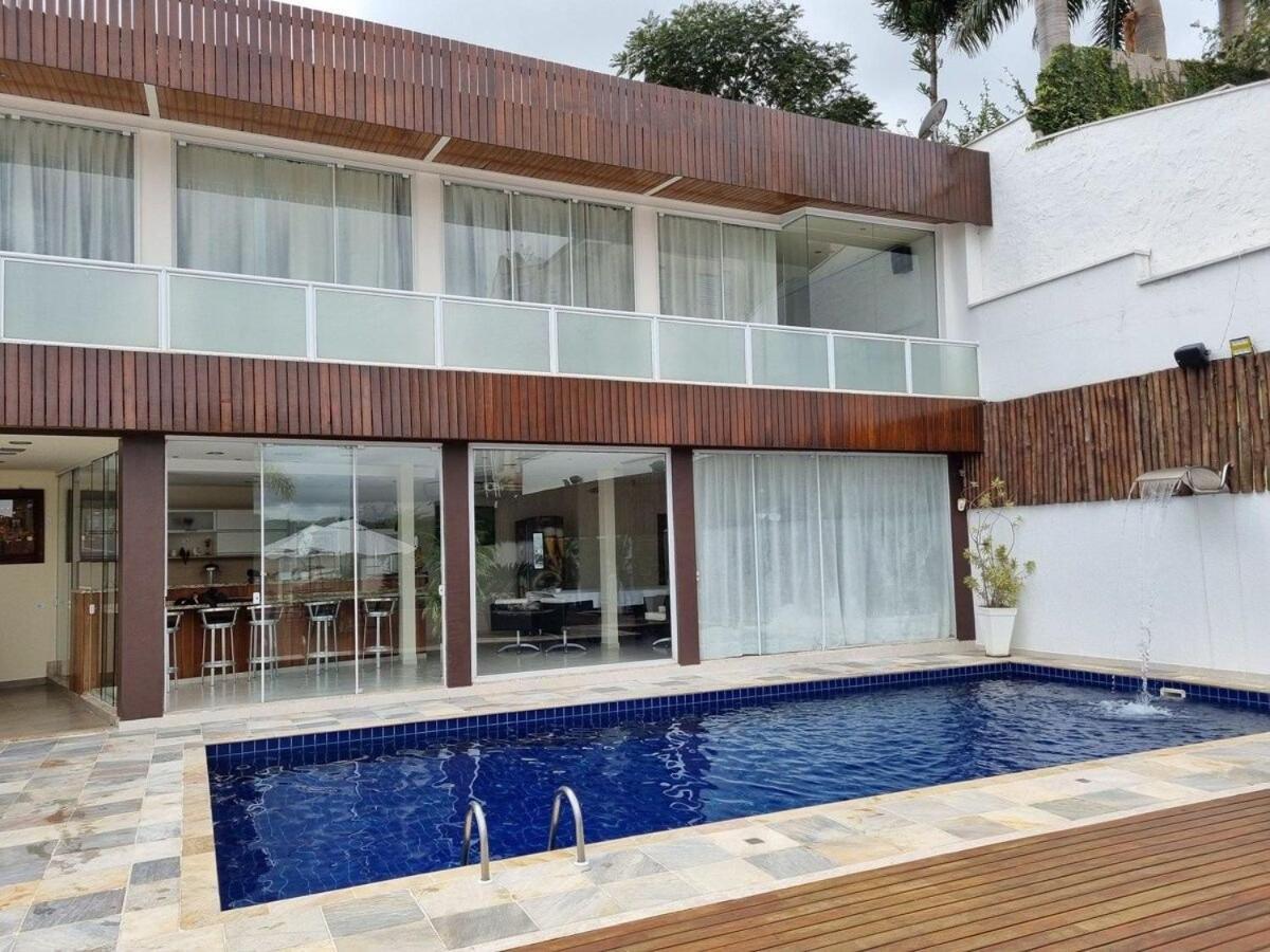 Mansao Casa Blanca Em C/ 5 Vagas Garagem Holiday home *