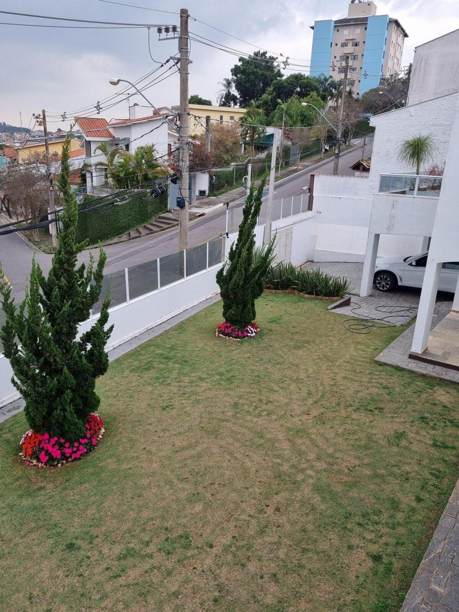 Mansao Casa Blanca Em C/ 5 Vagas Garagem Sao Roque (Sao Paulo)
